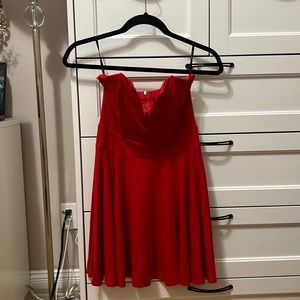 SWEETHEART DEEP V RED DRESS